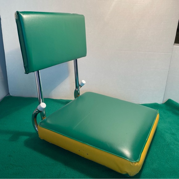 Green Bay Packers “G” Stadium Seat Vintage - Picture 2 of 8